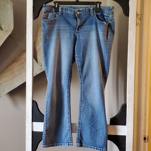 Maurice's boot cut jeans